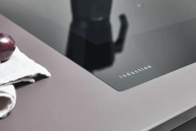 Laminátová pracovní deska - AV Interiéry